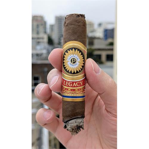 Perdomo Legacy Nicaraguan Shade-Grown Robusto 5  * 54