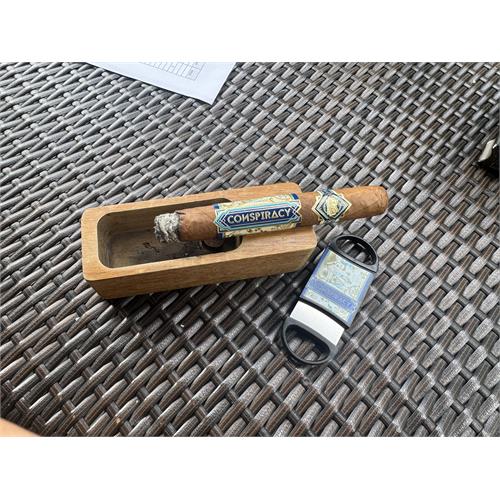 Conspiracy Connecticut Toro 6  * 52