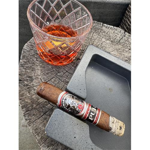 Espinosa Knuckle Sandwich Puro Nicaragua Robusto 5  * 52