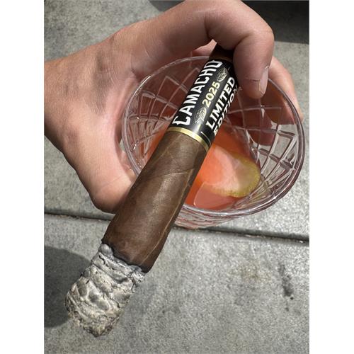 Camacho Limited Edition 2025 Toro 6  * 52