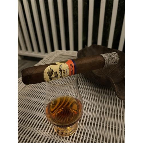 Aganorsa Leaf Supreme Leaf Gran Toro 6  * 56