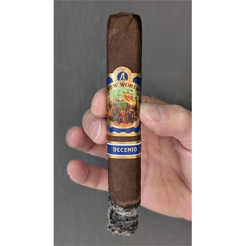 New World Decenio Robusto 5 1/2 * 54