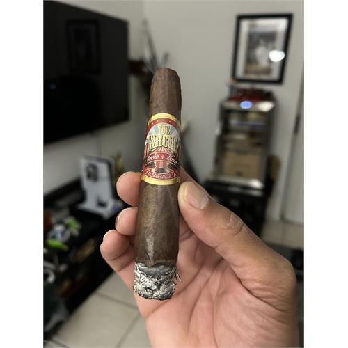 The Circus 70 Pyramid 6 1/4 * 70