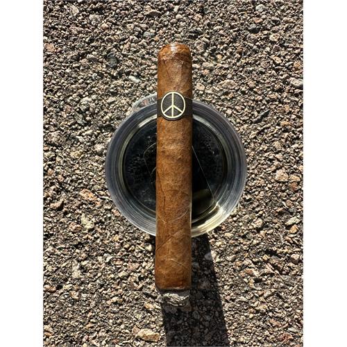 Illusione OneOff Black and Tan Toro 6  * 52