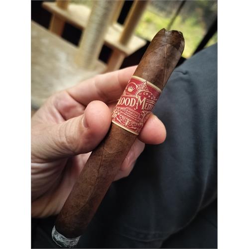 Crowned Heads Blood Medicine Limited Edition 2025 B Positive Toro 6  * 52