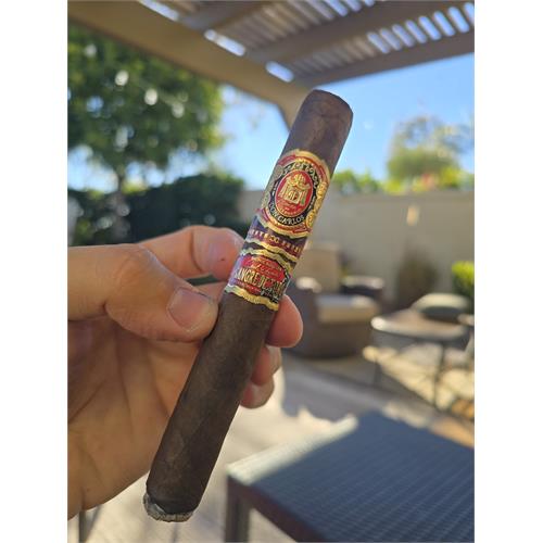 Don Carlos Sangre de Toro Bestia No. 2 6 1/4 * 52