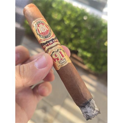 Arturo Fuente Don Carlos 90 Anos 5 3/4 * 47