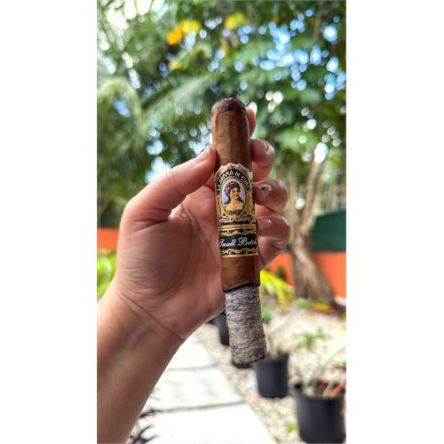 La Aroma de Cuba Small Batch Toro 6  * 52