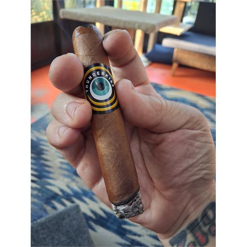 Crowned Heads Thunderkiss 5  * 54