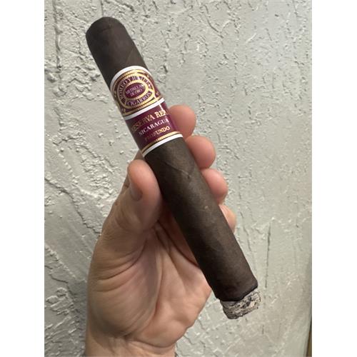 Romeo y Julieta Reserva Real Nicaragua Profundo Toro 6  * 54