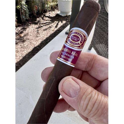 Romeo y Julieta Reserva Real Nicaragua Profundo Toro 6  * 54