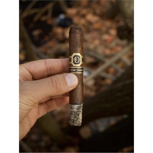 Dunbarton Tobacco & Trust 10th Jubilee 5 5/8 * 48