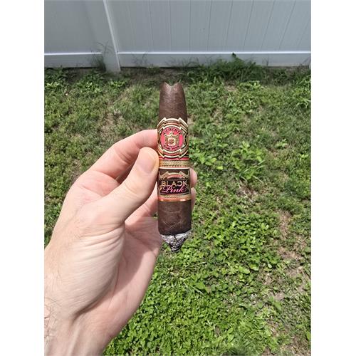 Arturo Fuente Rare Pink VS Black Pink Work of Art 4 7/8 * 60