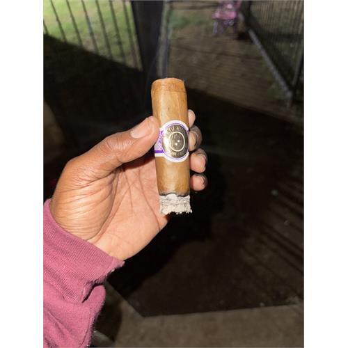 Macanudo Ecuadorian Shade Toro 6  * 50