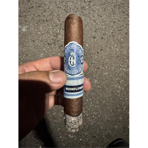 Crowned Heads Moonflower Robusto 5  * 52