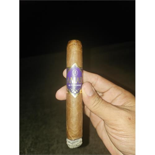 Amar by AJ Fernandez Robusto 5 1/2 * 54