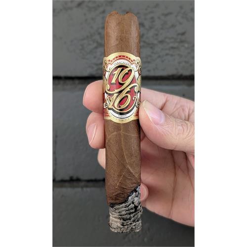 1916 Tabacalera Eiroa Robusto 5  * 50