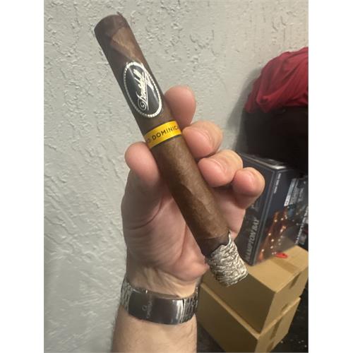 Davidoff Puro Dominicano Corona Larga 5 7/8 * 44