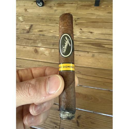 Davidoff Puro Dominicano Corona Larga 5 7/8 * 44