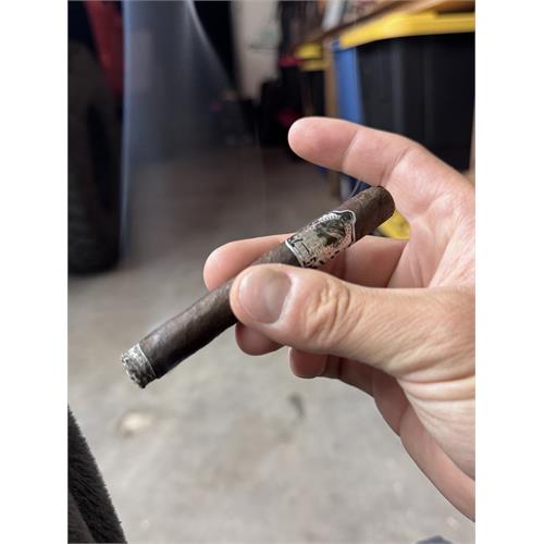 Gurkha Ghost Zombie Tins 4  * 33