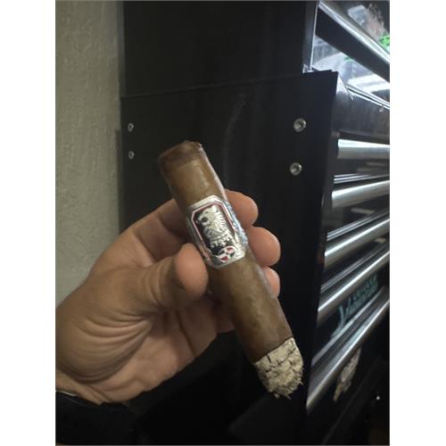 Liga Undercrown El Tigre Dominicano Toro 6  * 50
