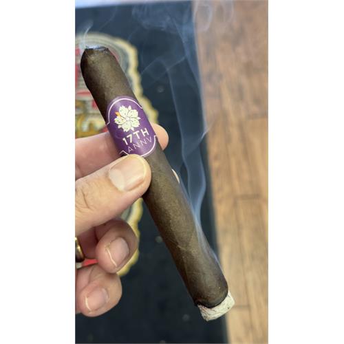Room 101 17th Anniversary Toro 6  * 52