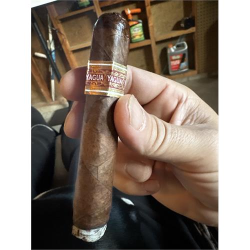 J.C. Newman Yagua Robusto 5  * 56