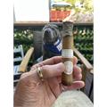 Montecristo White Toro 6  * 54