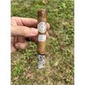 Montecristo White Toro 6  * 54