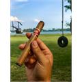 Romeo y Julieta Reserva Real Corona 5 1/2 * 44