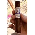 Diamond Crown Julius Caeser Robusto 4 3/4 * 52