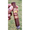 AJ Fernandez Dias de Gloria Robusto 5 1/2 * 52