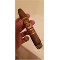 Oliva Serie V Melanio Maduro Figurado 6 1/2 * 52
