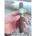 Montecristo 1935 Anniversary Nicaragua Toro 6  * 54