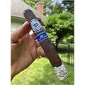 601 Maduro 20th Anniversary Toro 6 3/4 * 56