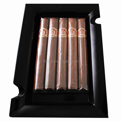 Saint Luis Rey Toro 5-Cigar Sampler with Ashtray