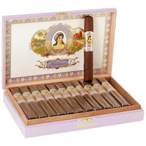 La Aroma de Cuba Noblesse Coronation 6  * 52