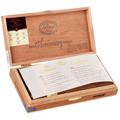 Padron 1964 Anniversary  A  Natural 8 1/4 * 50