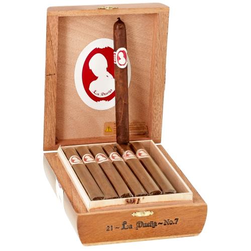 La Duena Petit Lancero No. 7 6  * 42, Box of 21