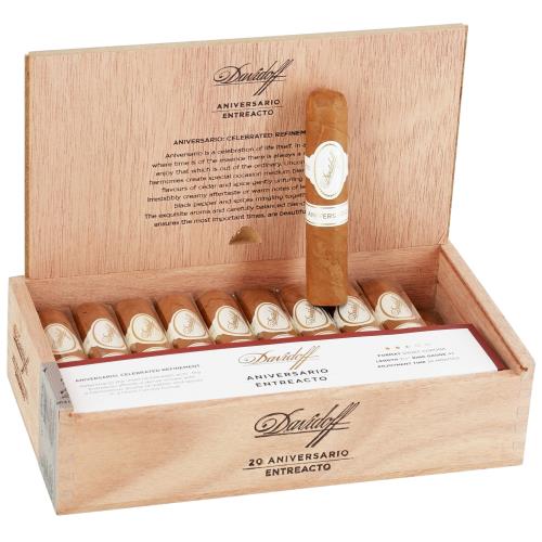 Davidoff Aniversario Entreacto 3 1/2 * 43