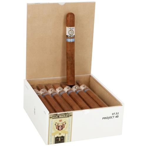 Alec Bradley Project 40 Churchill 7  * 52
