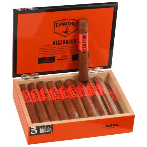 Camacho Nicaragua Toro 6  * 50, Box of 20
