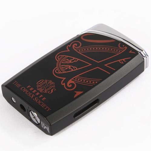 Arturo Fuente OXS Manny Iriarte J30 Lighter