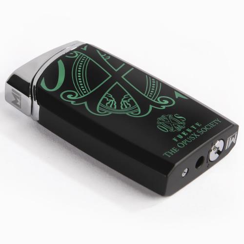 Arturo Fuente OXS Manny Iriarte J30 Lighter