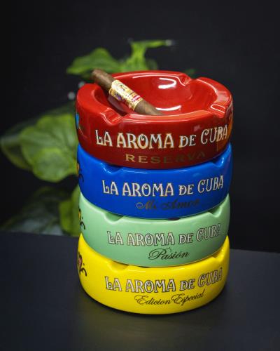 La Aroma de Cuba Ceramic Mi Amor 4-Cigar Ashtray