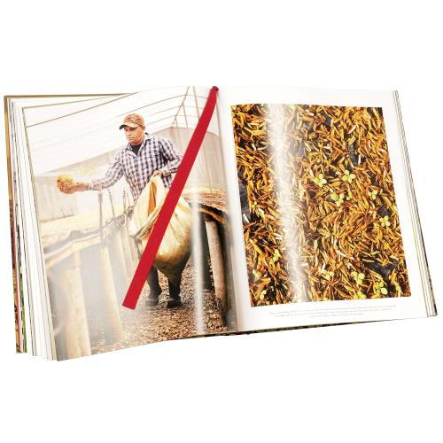 Arturo Fuente Ultimate Collection Book