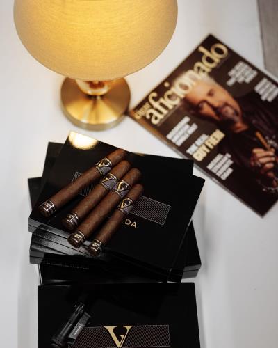 Crowned Heads La Vereda  No. 54 5 5/8 * 54