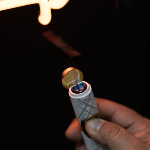 Montecristo White Triple Torch Flame Stick Lighter