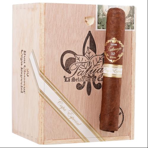 Tatuaje Capa Especial Bon Chasseur 5 3/8 * 52