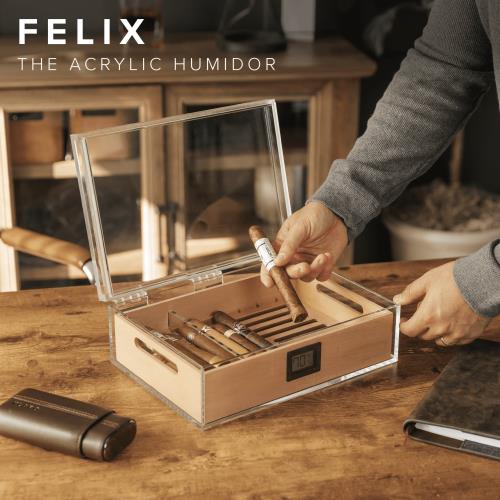 Klaro Felix Tupperdor Acrylic Humidor